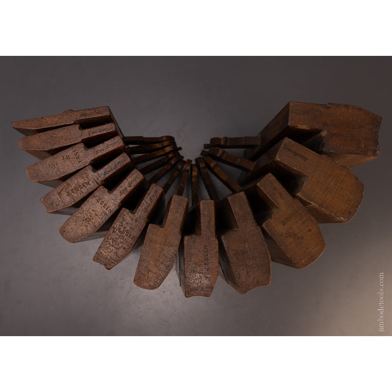 AMES LONDON Set of 12 Hollow & Round Moulding Planes – 107378