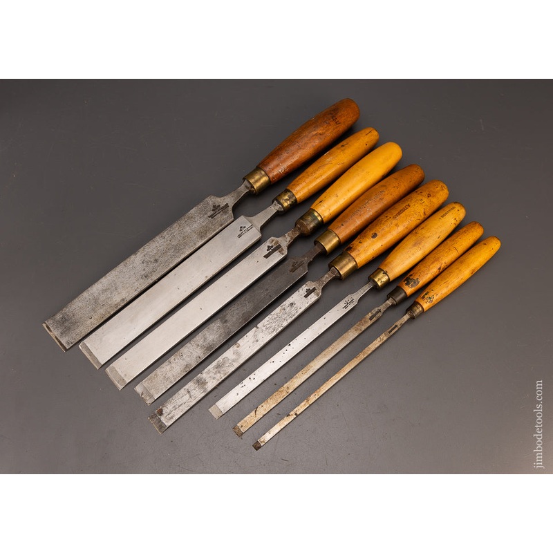 Amazing Set of 8 MARPLES Boxwood Handled Paring Chisels – 114884 –