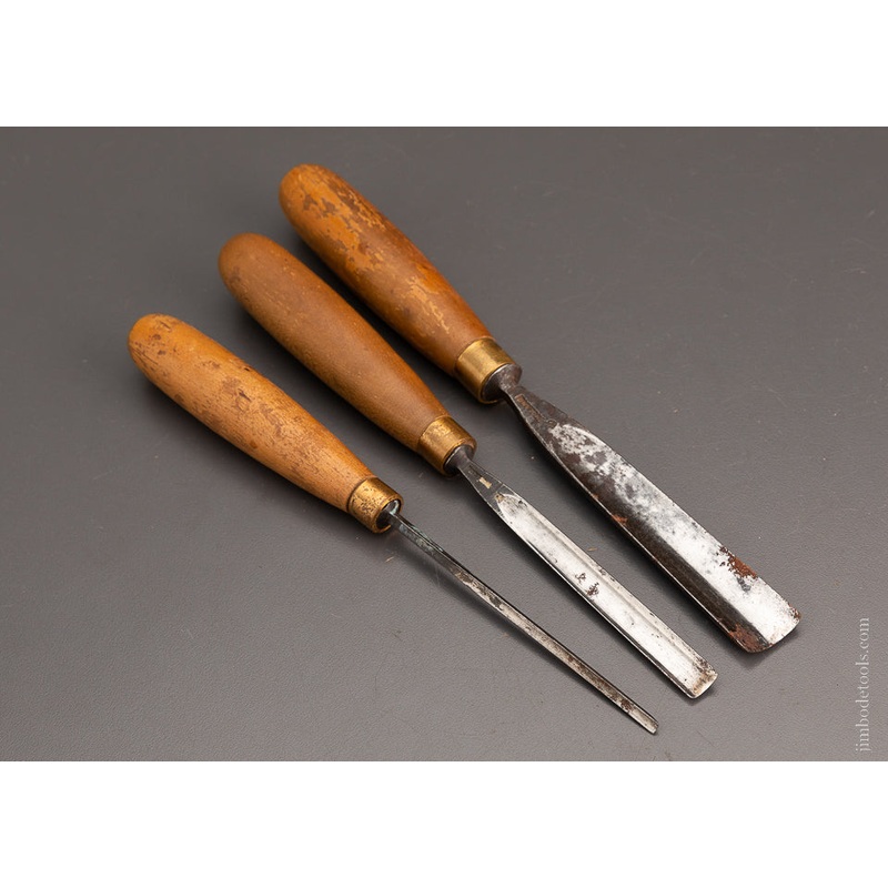 3 ADDIS Carving Chisels Gouges – 104212