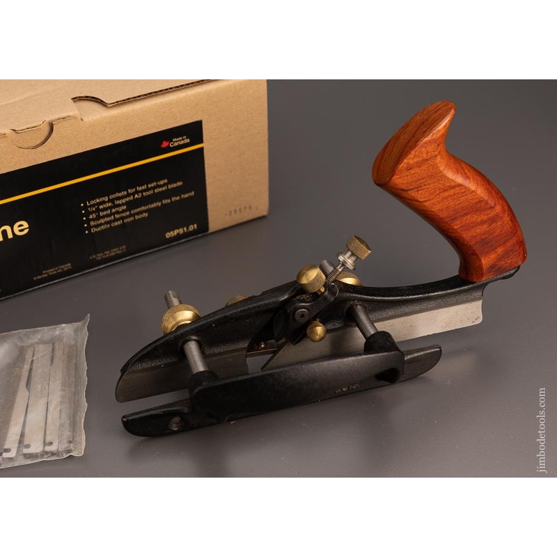 VERITAS Small Plow Plane Right Hand Mint in Box — 99715