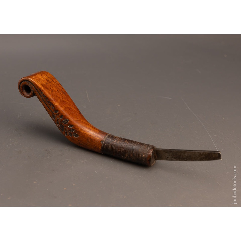 Stunning Pierced Fiddle Back Hand Carved Native American Crooked Knife – 115795