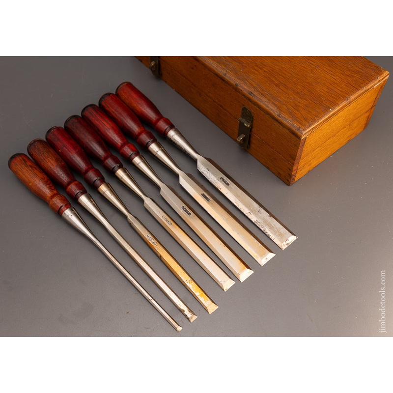 Stunning Set of 7 STANLEY No. 720 Chisels in Period Box – 113608