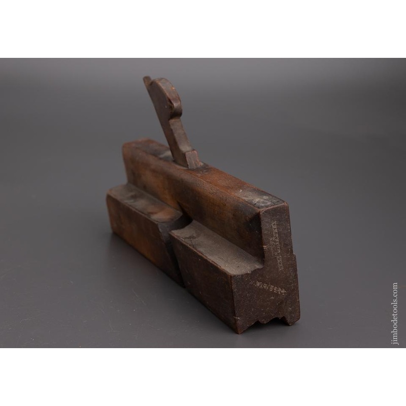 1 7/8 Inch Fenced Reverse Ogee Moulding Plane VARVILL & SON Good+ – 101212
